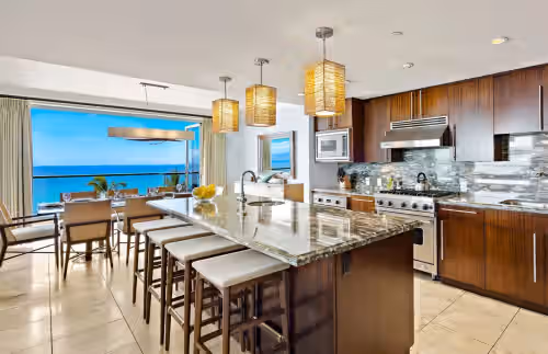 Maui Resort Rentals: Honua Kai, photo 2