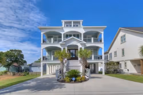 Exquisite 5 bedroom, 3.5 bath home close to the beach, and handicap accessible!
