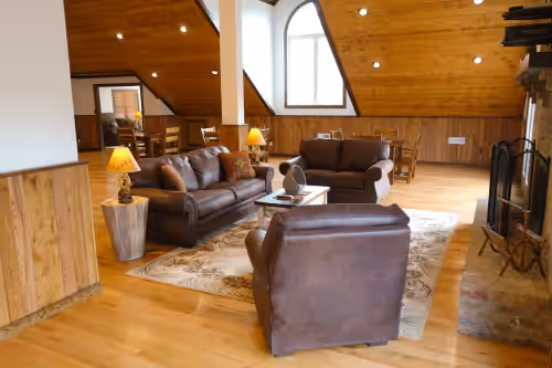 Westcott House- Privacy, amenities and space all in one beautiful package, photo 4