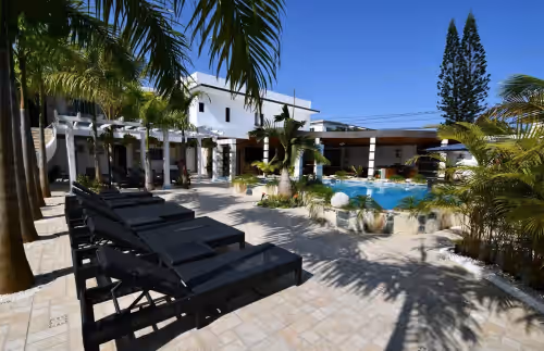 Large guest-friendly villa in downtown Sosua, perfect for bachelor parties!