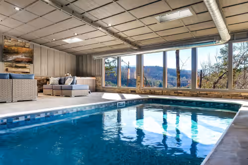 Heated Large Indoor POOL, VIEWS, Firepit, Location! Brand New-6BR Amazing Cabin!