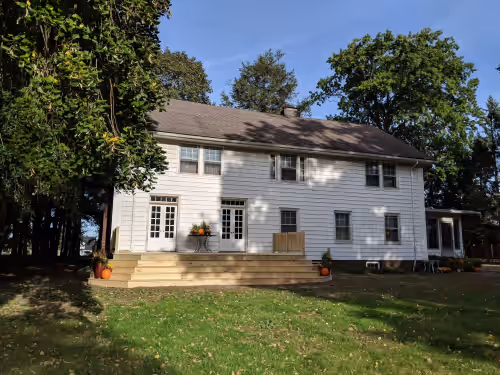 Family-friendly 5-Star Rated 19th Century Restored Mansion