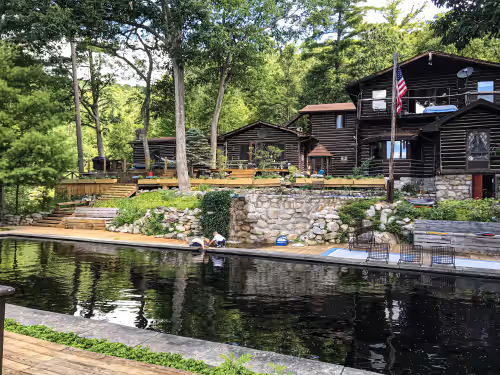 1890's Log Cabin ~ 230 Acre Private Reserve ~ 150’ Waterfall ~ Hiking Trails