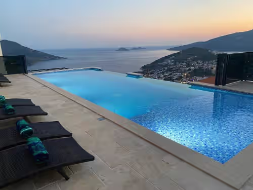 Our extra special infinity pool has the wow factor view, photo 2