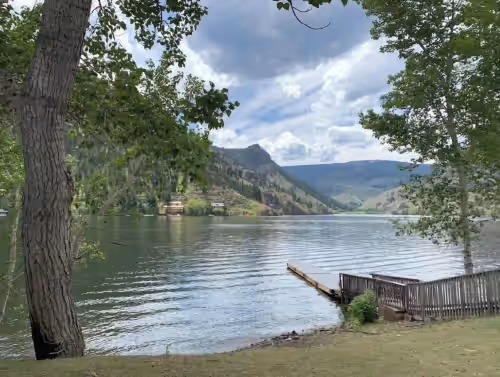 Williams Lake Rustic Mountain Lodge & Hotel- sleeps 35