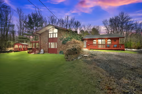 Large Catskills Private Property. Sunset Estate! ❤️ 5 Star, Hottub, Island, ski
