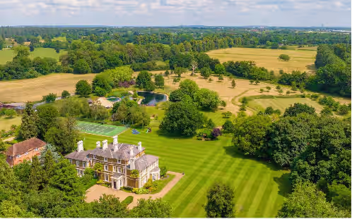 Country Estate Property Near Windsor Castle-Former Home of Geri Halliwell, photo 2