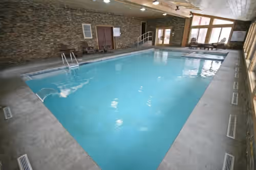 INDOOR POOL, 10BR, sleeps 38, 3 hot tubs, theater, roof deck, photo 4