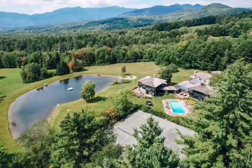 Meadowstone Manor Stowe, VT - 14 BR Private Manor - Book Now for Holiday Stays!