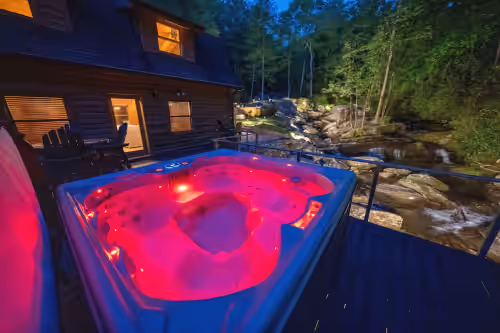 Luxury Mountain Cabin On 320+ Acres Near Asheville, Lake Lure & Hendersonville, photo 4