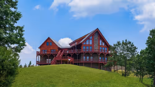 Prime Mountaintop Luxury Lodge, Spacious Outdoor Living. Amazing Views Sleeps 20, photo 2