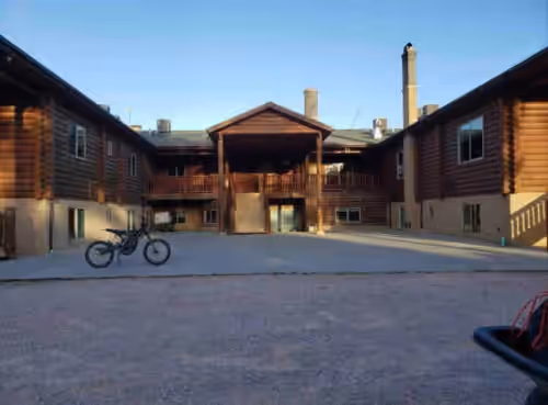Hunters Lodge in Custer