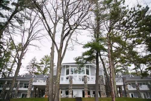 Spider Lake Retreat - 16 bedroom / 18 bathroom private home