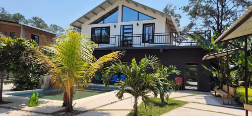 Tinyhouses and Tropical Gardens Con Paisaje a la Montaña, a 25 min del Airport, photo 3