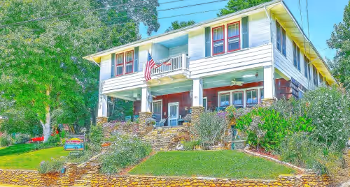 Lake Junaluska 14 Bedroom Inn, Perfect for Reunions, Retreats, Weddings & More!