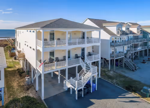 Oceanfront Large Property, 8 Bedrooms, Sleeps 22, Pool. Small Wedding Venue, photo 3