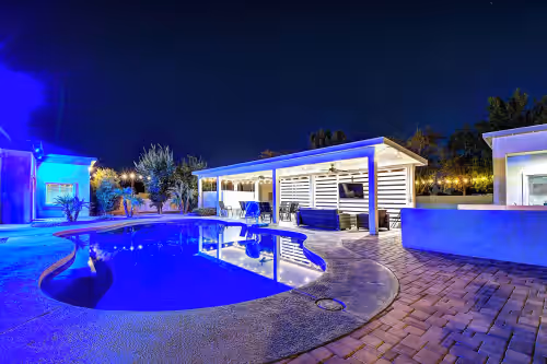 Scottsdalestays 9BDRM-6BATH Estate on Huge Property w/Pool-Spa and Sport Courts.