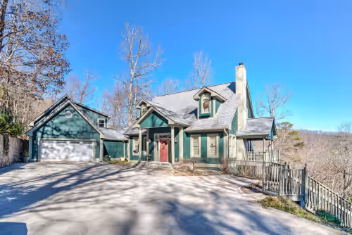 Asheville-Million Dollar Views, Hot Tub, Theatre Room, Billiards, Sleeps 16