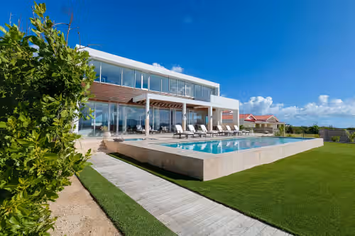 Beaches Edge Oceanfont Villa with Pool and Hot Tub, photo 2
