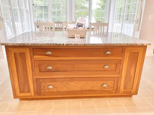 LAKE HOME! HOT TUB, GYM, FREEgolf cart, 2 kitchens, photo 3