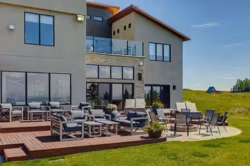 Entertaining custom home with 180 degree views of the Rocky Mountains, photo 2
