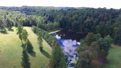 SECLUDED 50 acres/2 LAKES/LOG CABIN/SLEEPS 20/POOL/RED RIVER GORGE/CAVE RUN LAKE, photo 3