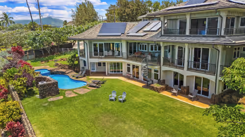 Kauai Luxury home, Private Pool & Spa, walk to the beach, restaurants and shops