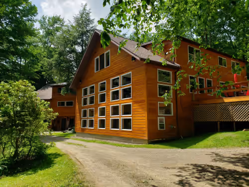 North West Pennsylvania sleeps 47- Family Reunions; Weddings; Gatherings