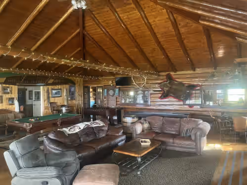 Historic lakefront lodge with full bar, sauna, private boat ramp, photo 4