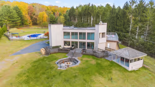 Lakefront Paradise: Views, Heated Pool, Games! Summer & Winter Fun For Everyone!