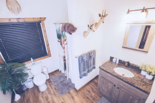 Family / Group sized area 4000 sq ' with large entertaining room with fireplace, photo 4