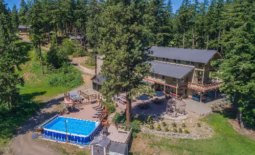 The Huntley Lodge, photo 2