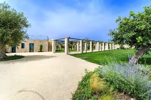 Panoramic villa for groups: garden, large infinity pool, large veranda, photo 3