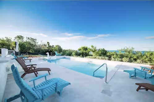 Beach House with a Pool, photo 3