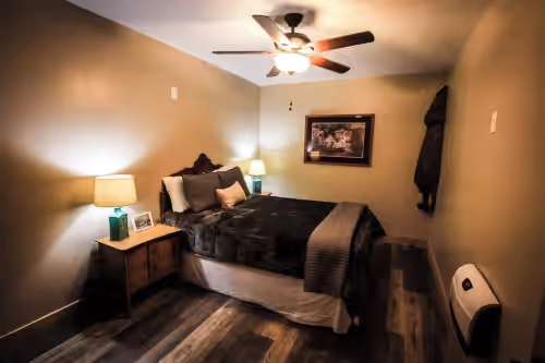 Get some real rest in the "Bear room". See the rest of Larry the Lodge Bear in the right corner. Its his backside and the
