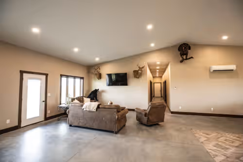Spacious lodge with fishing pond, photo 3