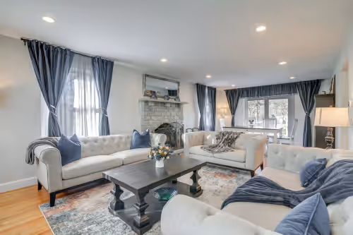 Living area at Spacious home for entertaining, centrally located to beach, ferry, and airport