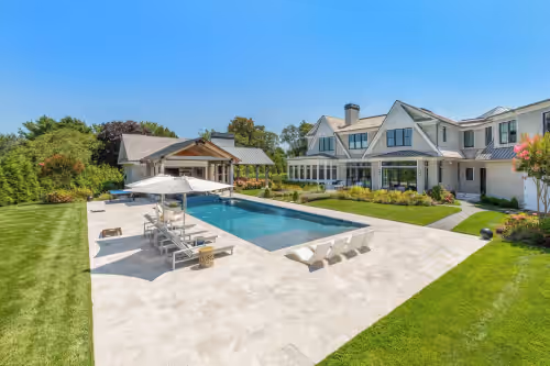 A Hampton resort lifestyle with private vineyard