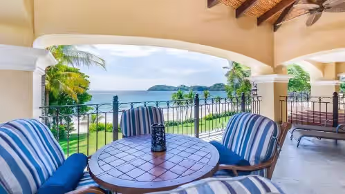 Stunning beachfront Flamingo mansion with incomparable ocean setting, photo 3