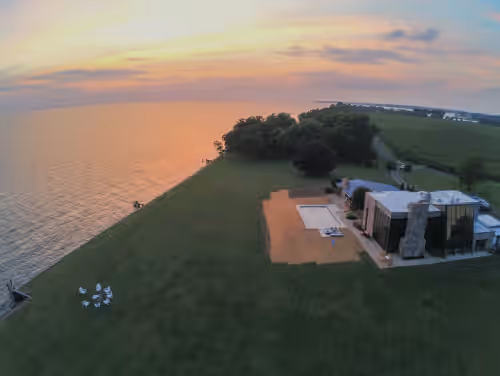 Stunning 9-Bedroom Villa on the Chesapeake Bay: Pool, Hot Tub, Boat Dock & Sauna, photo 4
