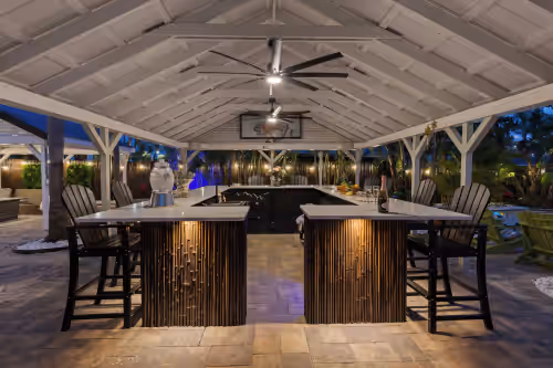 Clearwater Beach Entire Private Resort! SALT Heated Pool! Sleeps 30 Comfortably, photo 2