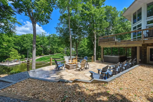 Pigeon Cove Hideaway: Gorgeous Lakefront Retreat, photo 4
