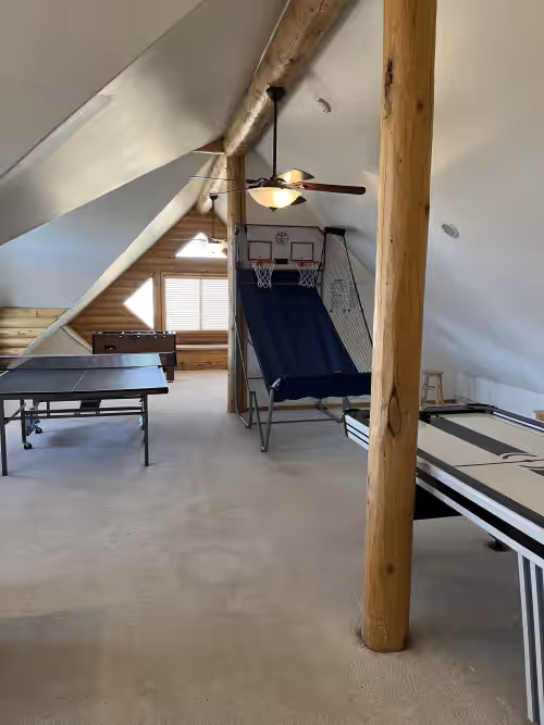Game room at Mountain View Family Reunion Lodge