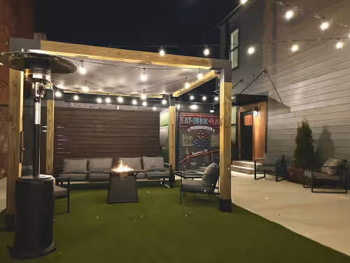 Bungalou Ultimate Silver Rooftop+Gameyard Sleep 31, photo 2
