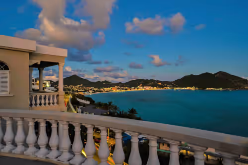 LUXURY 6 BR. Ocean View, photo 2