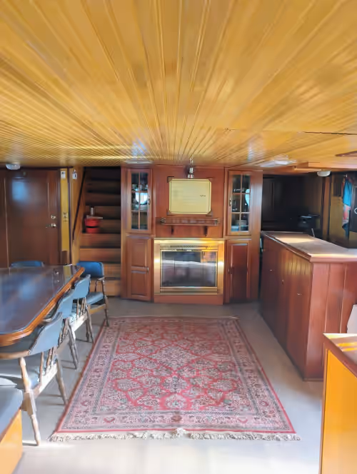Luxurious one of a kind Tugboat/yacht, NYC, Sleeps 12, unique experience, photo 2