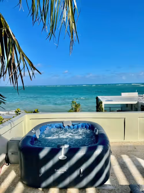 Palm Villa- Rooftop, Pool and Direct Beach Access, photo 4