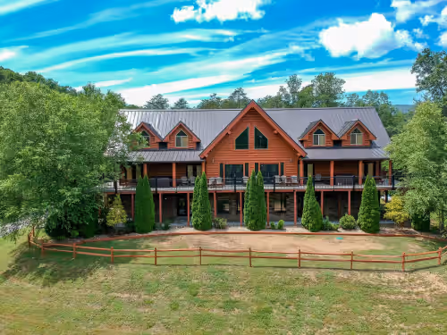 Luxury Lodge with Private Chapel & Indoor Pool – Perfect for Weddings & Retreats