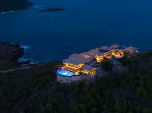 2024 Winner Vrbo's Vacation Rental of the Year: Villa Cin Cin!