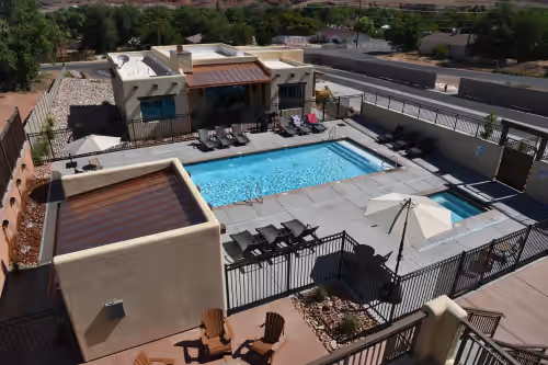 Slick Rock Lodge - New Lodge in the heart of Moab, Utah